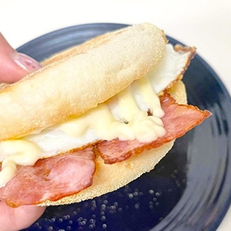 まさかの公式！？【嘘だろ…完全にエッグマックマフィン®じゃん】完全に一致？「もう朝マック待たなくていいかも！？」のイメージ画像
