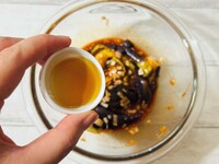 「無限に食べられる！」とテレビで大絶賛！“5,000いいね”レシピ→AIがアレンジすると『なすのナムル〇〇〇』に！？のイメージ画像