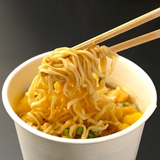 【みんな〜！その夜食、やめてーー！】「肥満や糖尿病リスク増大も…」管理栄養士がハッとする警告→「食べたいけどやめときます…」のイメージ画像