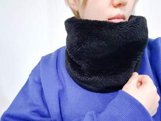 オフホワイトもブラックも…早くも入荷待ち(泣)!!【ユニクロ】今なら1,500円→990円「イロチ買いしたい」「ふわっふわ！」まるで毛布だよのイメージ画像