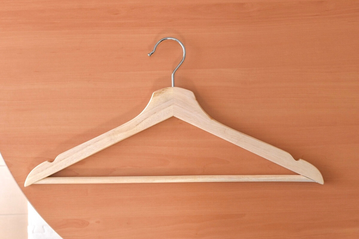 決め手は「家族の使いやすさ」わが家流「ハンガー活用術」無印・IKEA