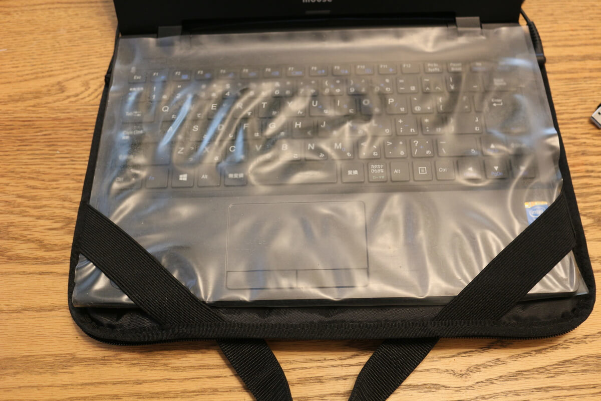 入れたまま使えるパソコンケース A4サイズ用