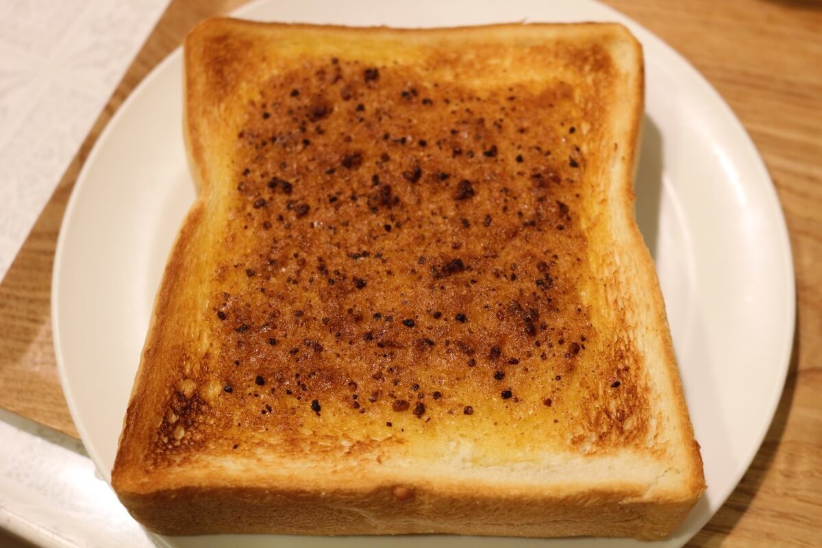 カルディオリジナル ぬって焼いたらカレーパン