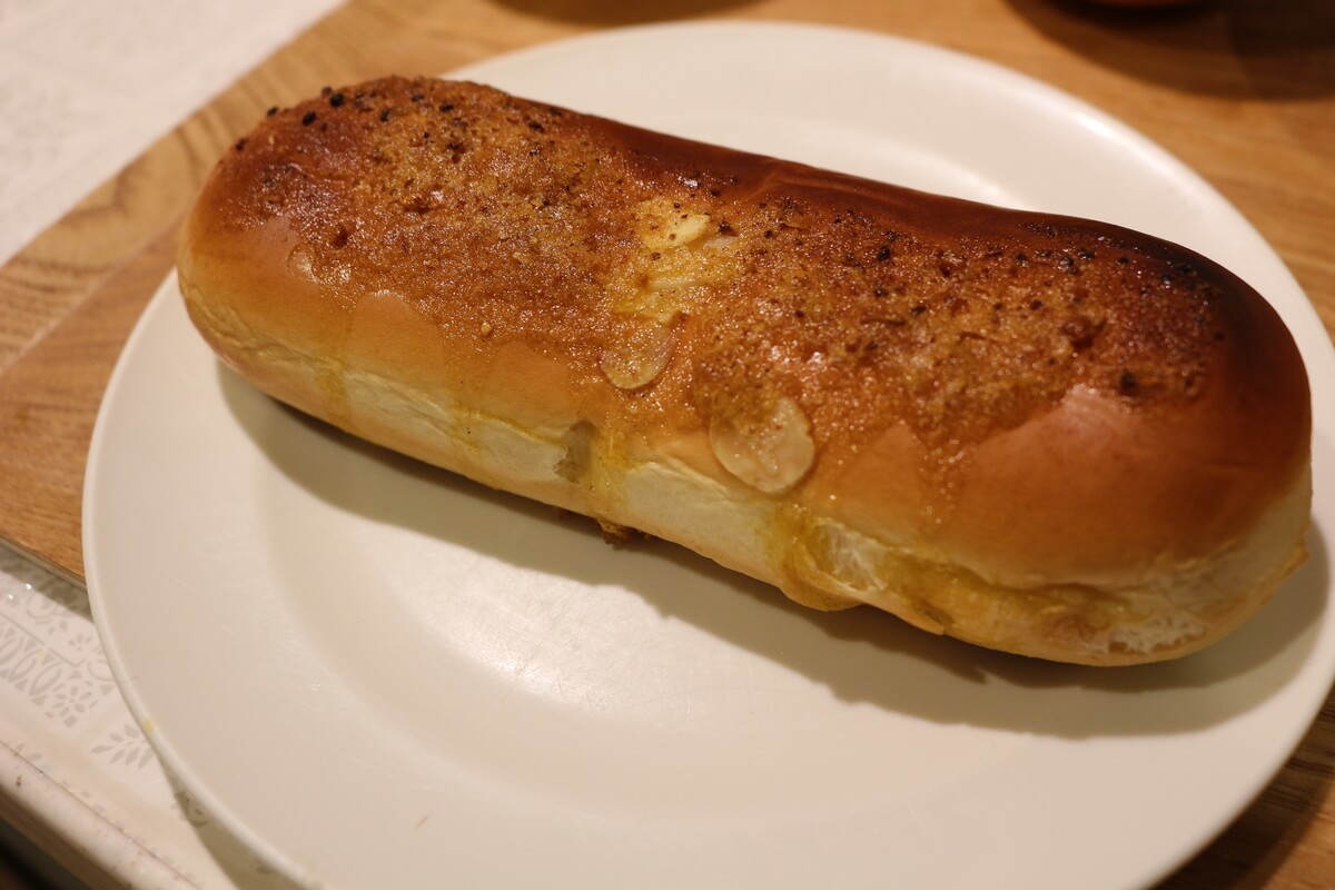 カルディオリジナル ぬって焼いたらカレーパン