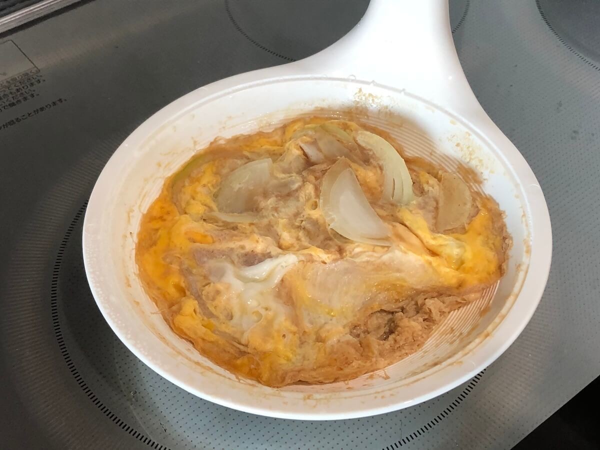 ダイソー電子レンジ調理器「どんぶり・目玉焼き」