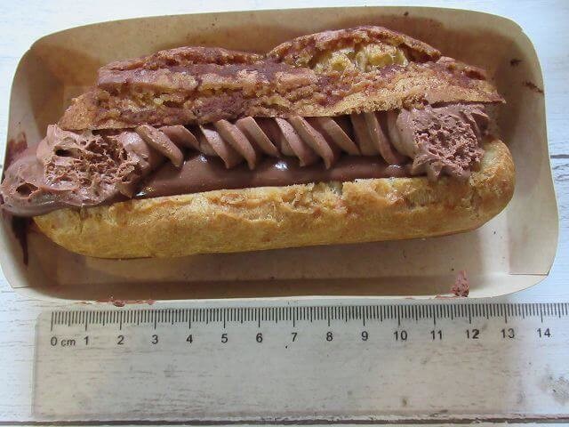 ピエール・エルメ　シグネチャー　エクレア　ショコラ