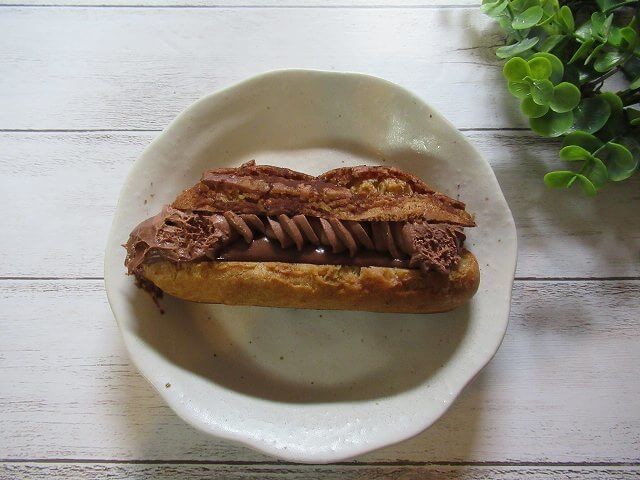 ピエール・エルメ　シグネチャー　エクレア　ショコラ