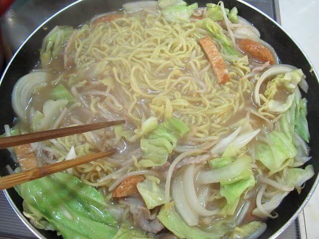 鶏白湯しょうゆ鍋の素