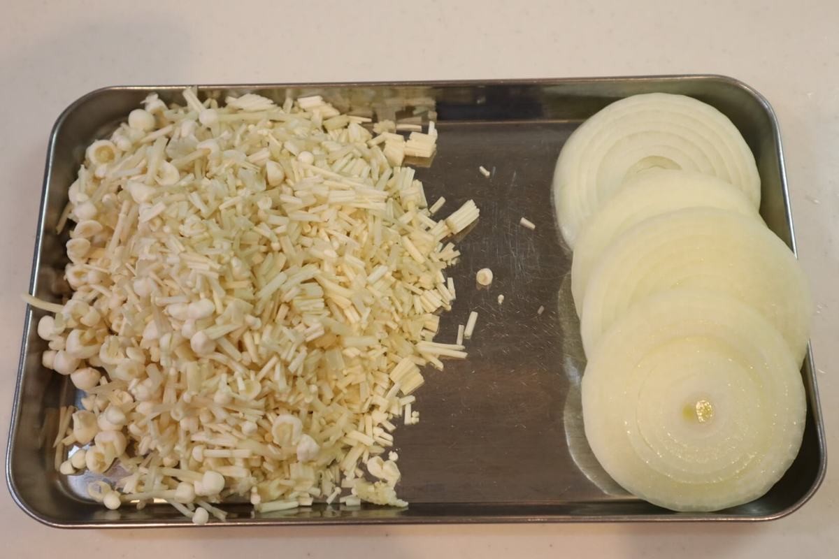 “チーズバーガーの中身”ハンバーグ