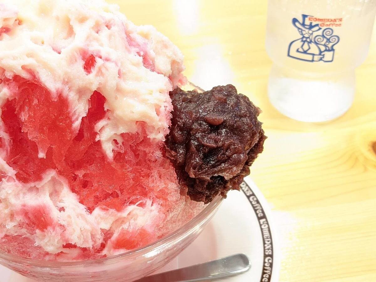 コメダ珈琲店名物のかき氷いちご氷