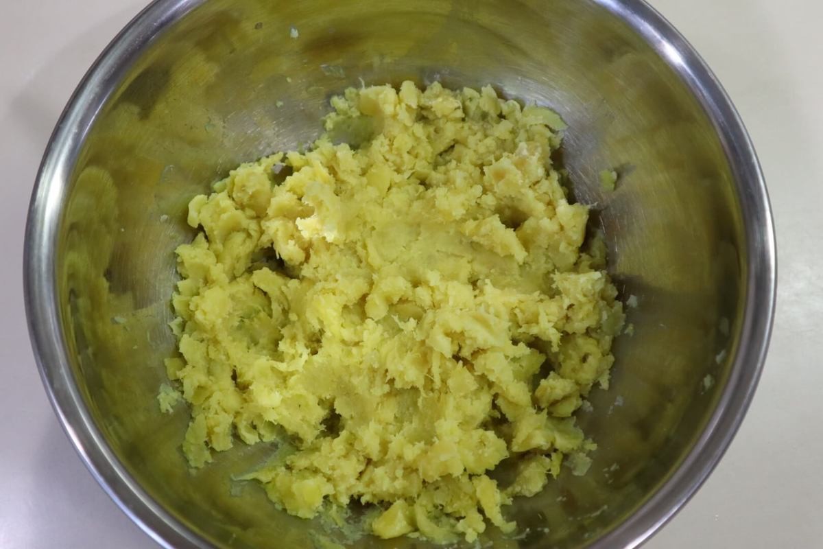 家事ヤロウいもようかんの丸焼き