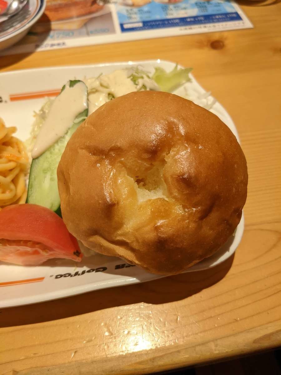 コメダ珈琲店ルーブルパン