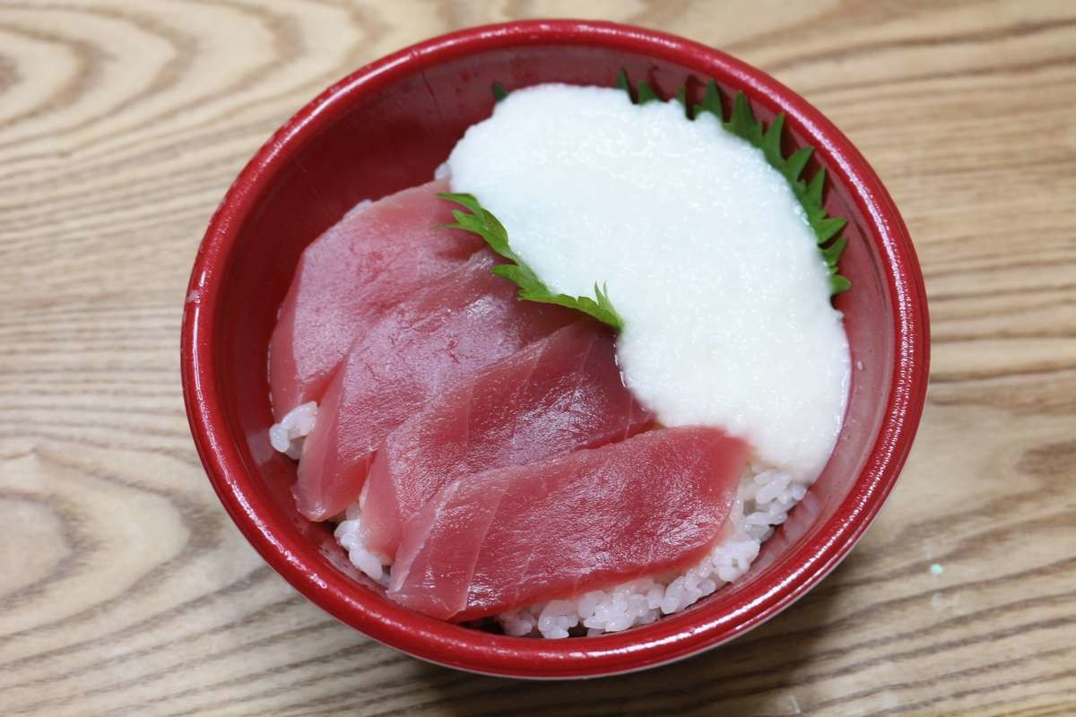 はま寿司お持ち帰り丼ぶり山かけまぐろ丼