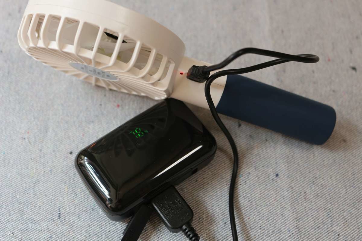 スリーコインズ高音質ワイヤレスイヤホン