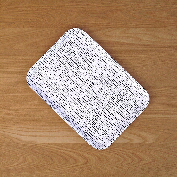 サッマンハング「トレイ(ホワイト・ ブラック)」