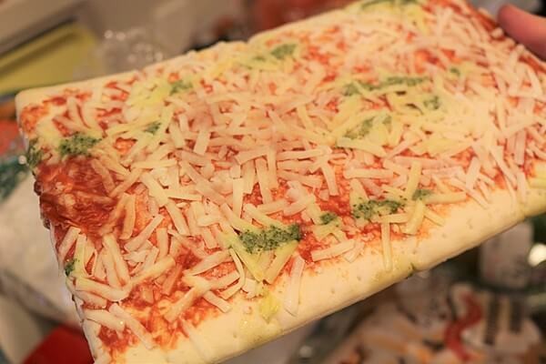 そのまま焼けるピザ マルゲリータ