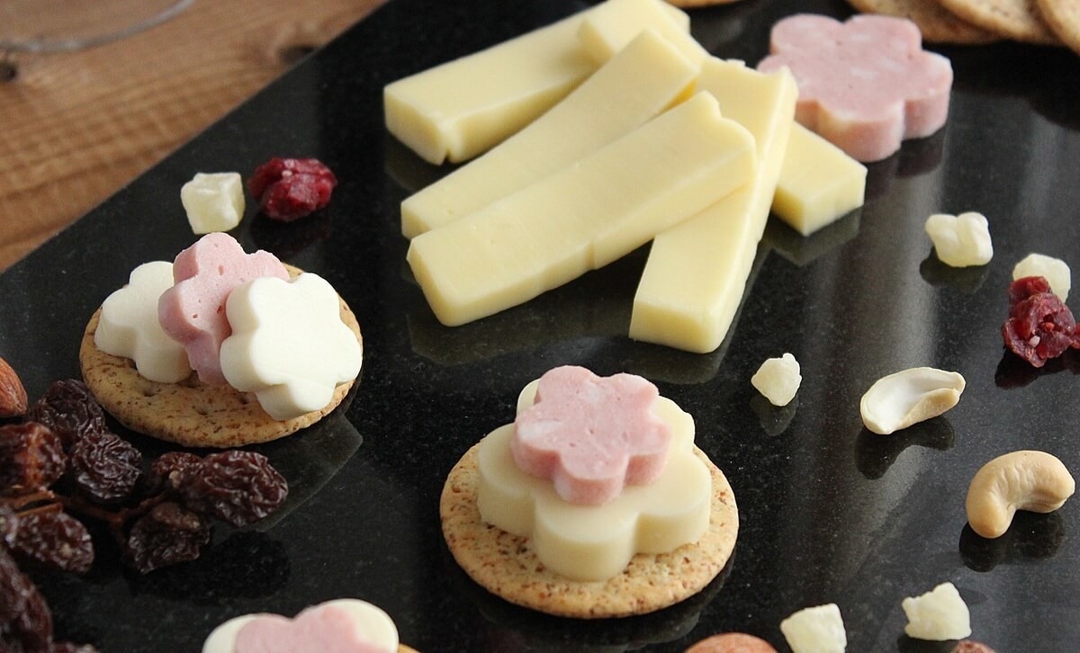 業務スーパー不老摩珠チーズ