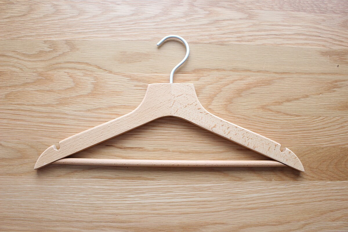 万能すぎて手放せない！無印「本当に使いやすいハンガー3選」2年愛用中