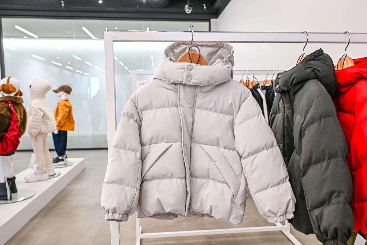 GU「ウォームパデット」のキッズアウター