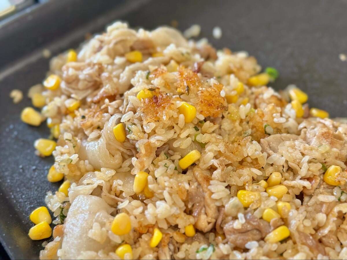 エバラ公式「ホットプレートでポークジンジャーライス」