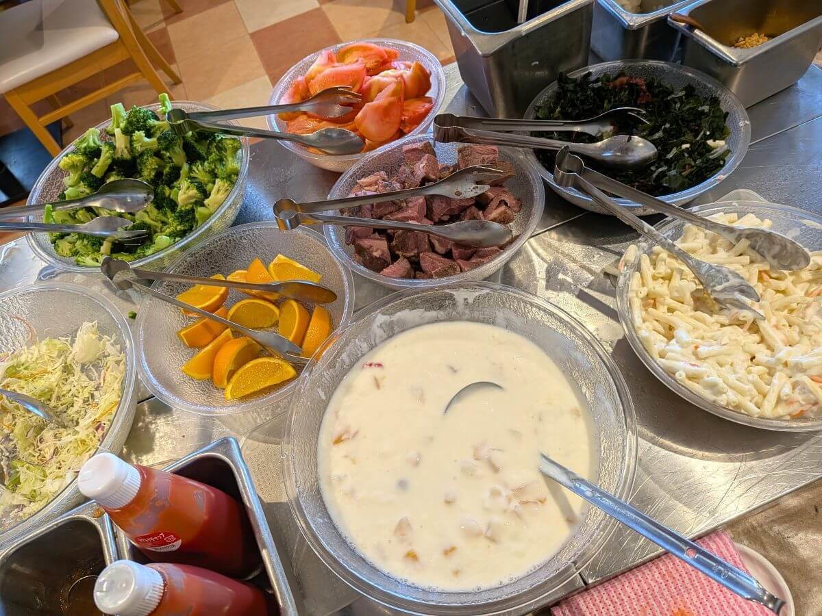 「ココスの朝食バイキング」の充実ぶりとおすすめポイント