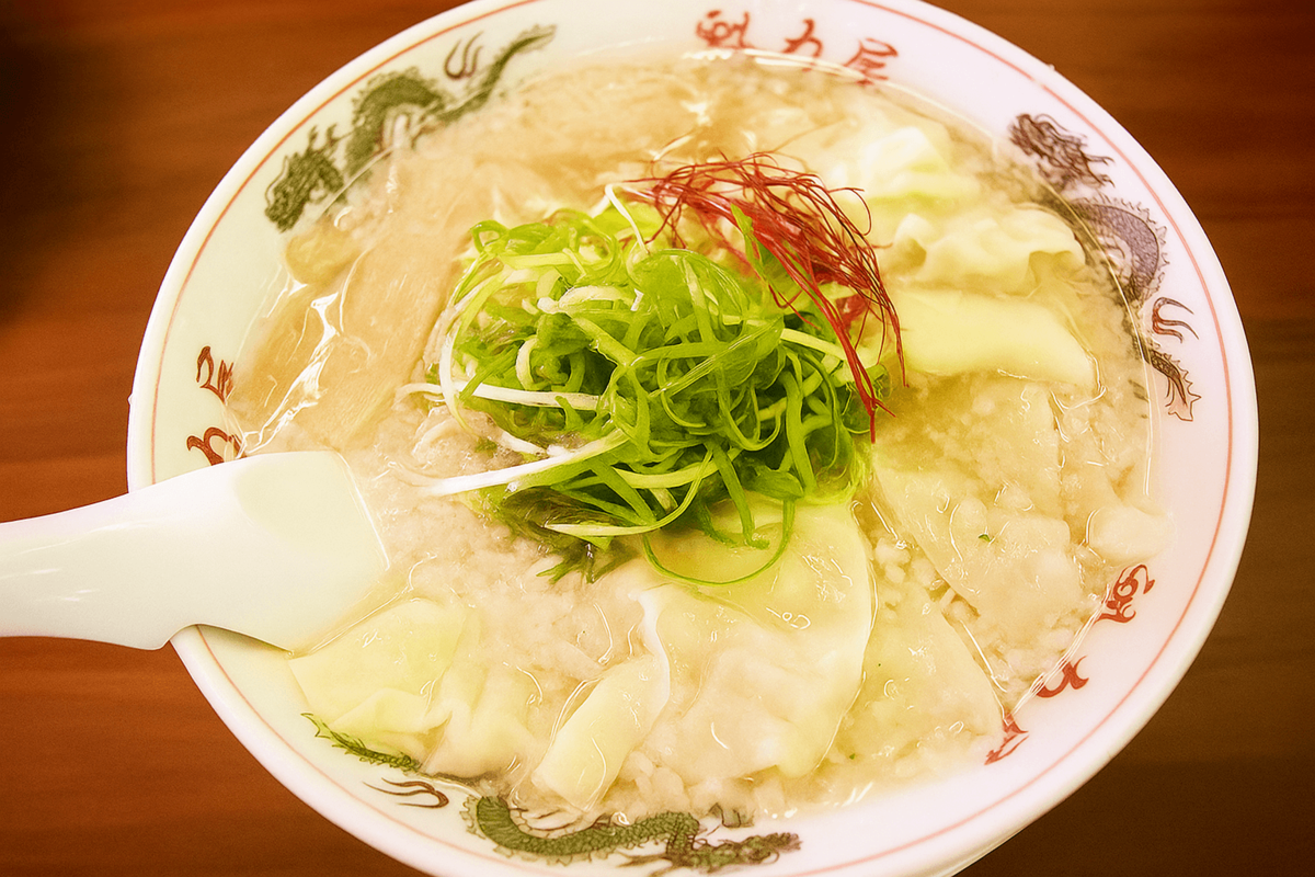 魁力屋「魚貝香る旨塩九条ねぎ雲吞麺」実食レポ