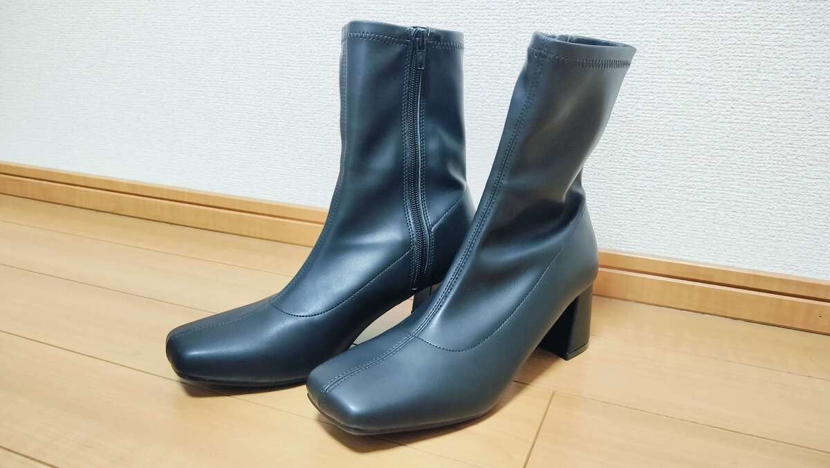 GU「ウルトラストレッチヒールブーツ」