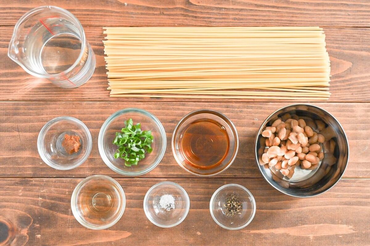 セブン-イレブン公式「レンジでほんとうに美味しい金の納豆パスタ」