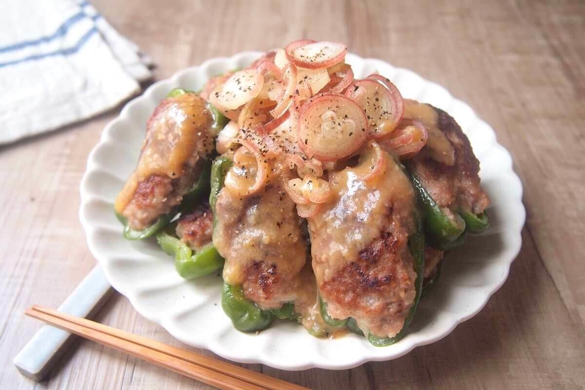 ピーマンの肉づめ