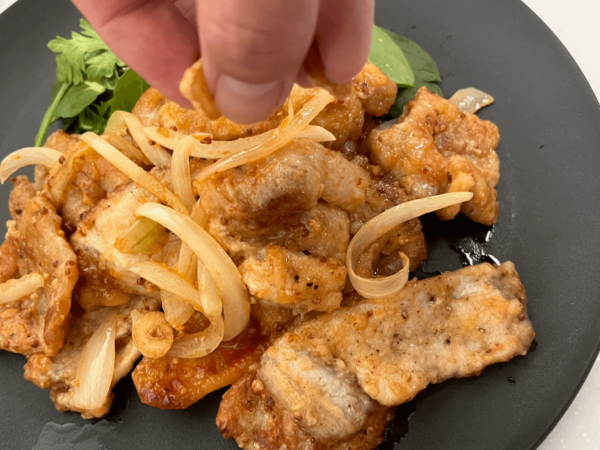 パパイズムさん「泣く子も黙るトンテキ」