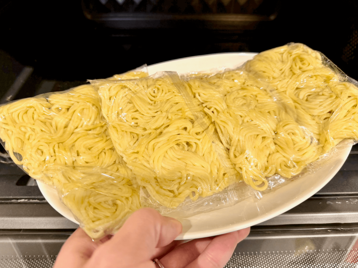 「焼きそばがベチャつく…」原因はこれ【作り方のコツとは】