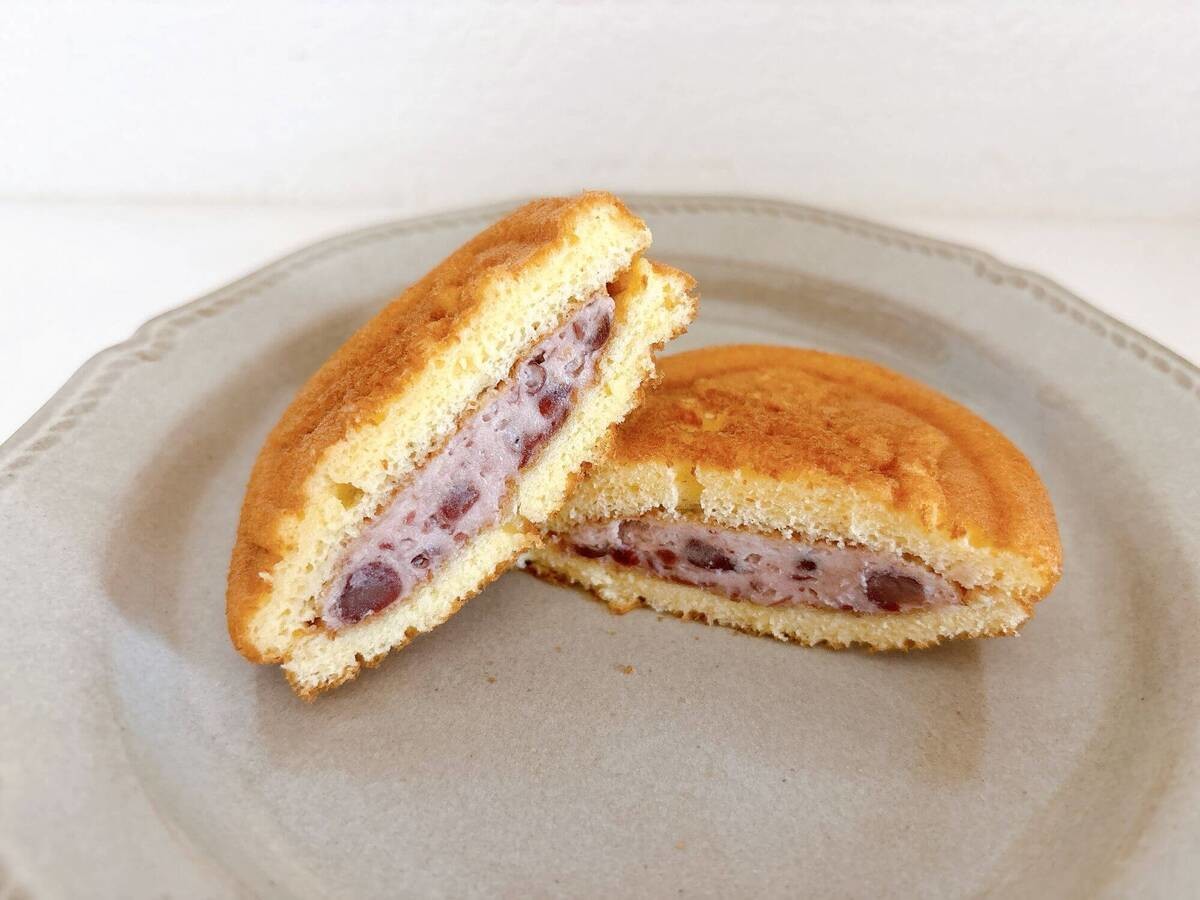 老舗洋菓子店「白十字（HAKUJUJI）」