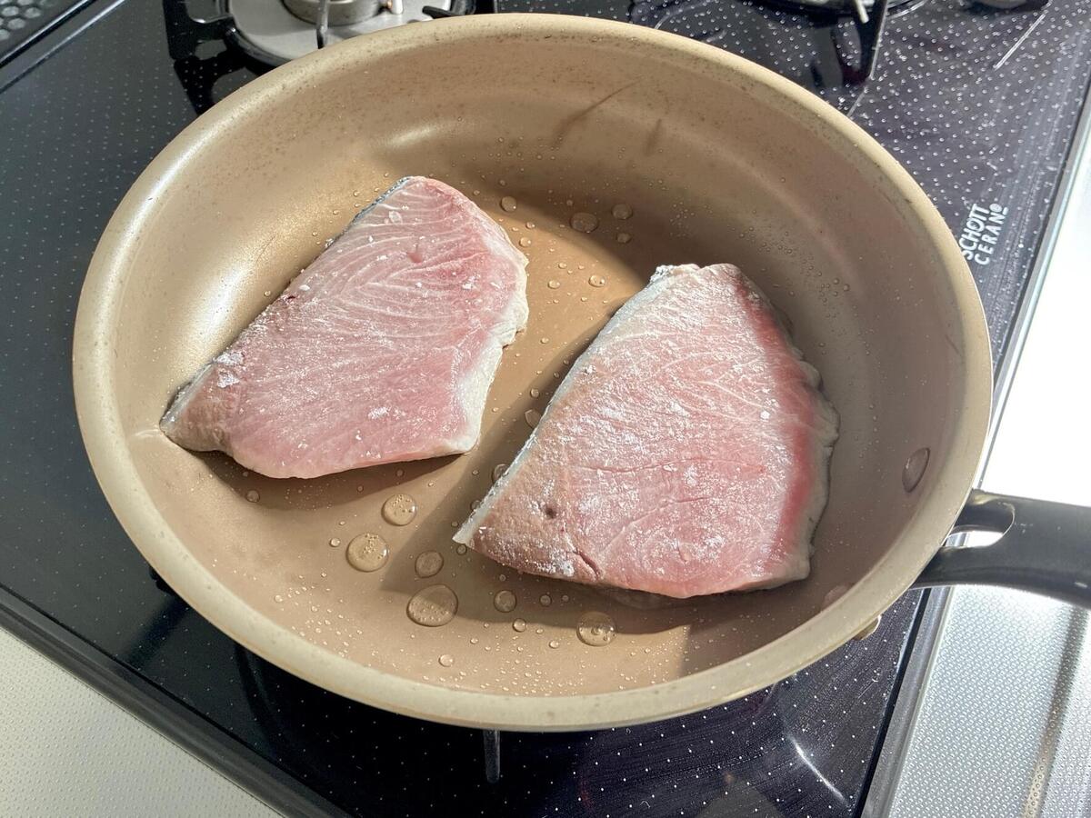 ウエカツさん「ぶりの下ごしらえ」