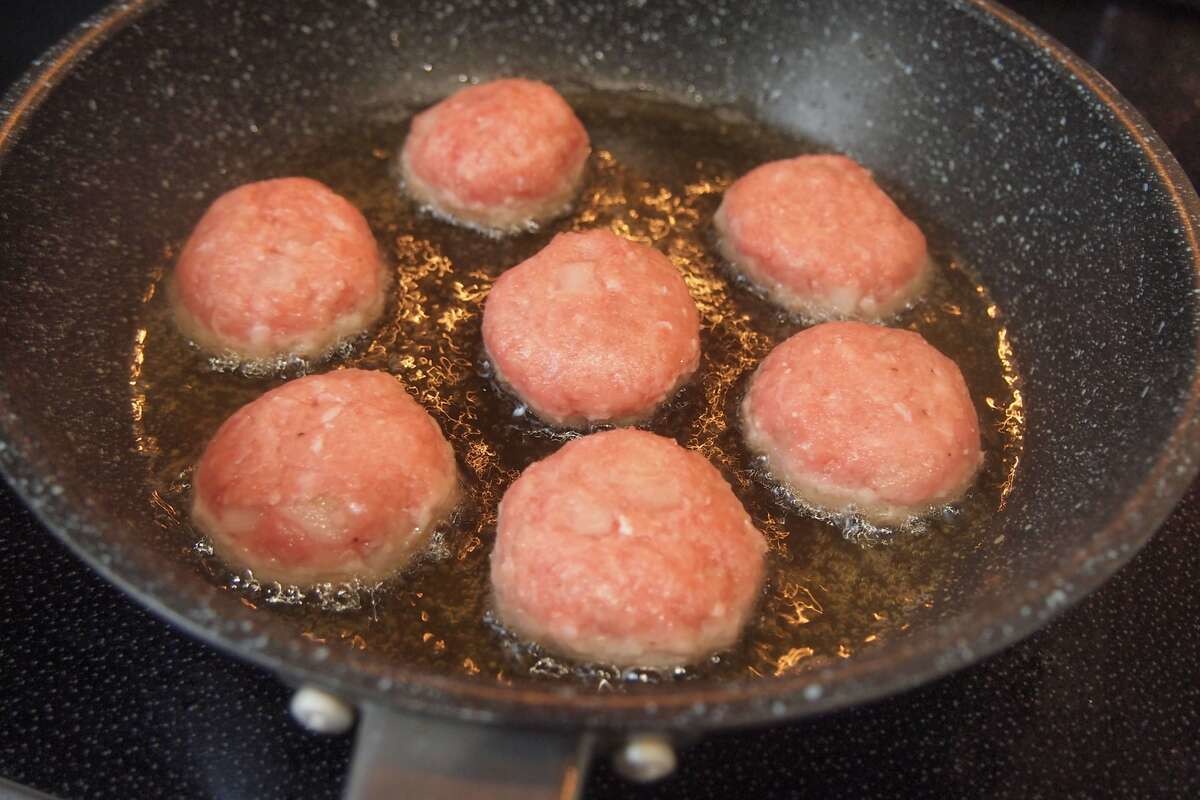 ブルーベリージャムの甘酢肉だんご