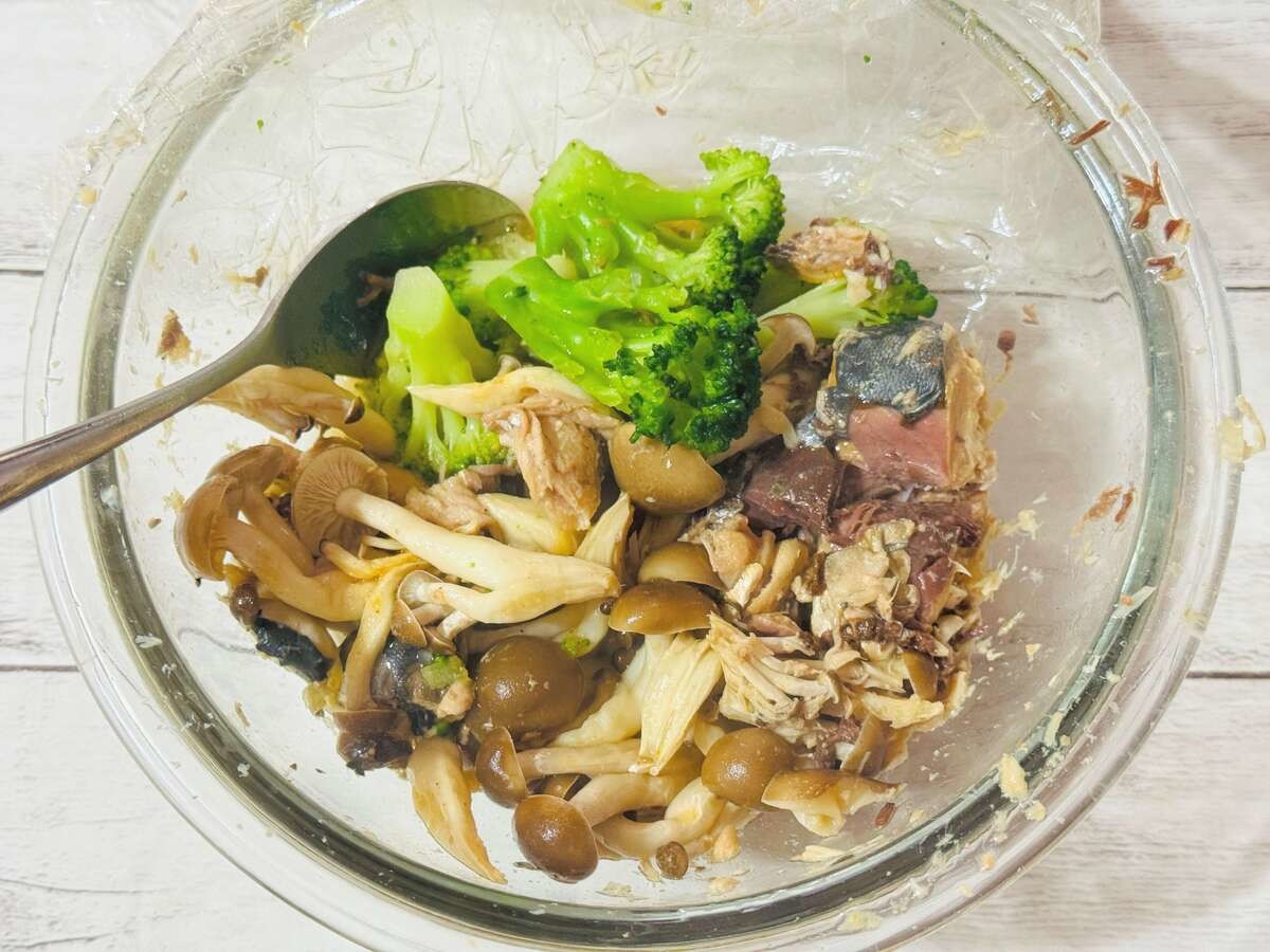 ミトコンドリアを元気にする「サバ缶ときのこのとろろグラタン」