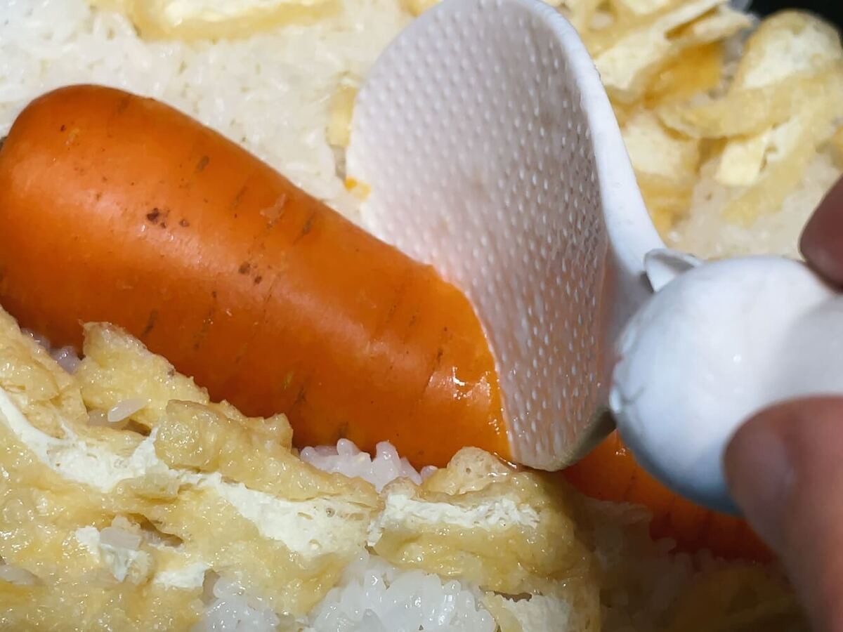にんじん+油揚げの炊き込みごはん