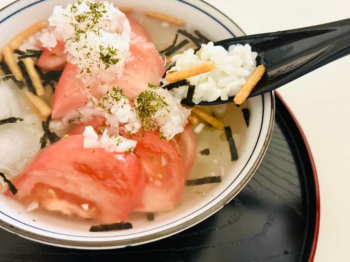 冷やしトマト茶づけ