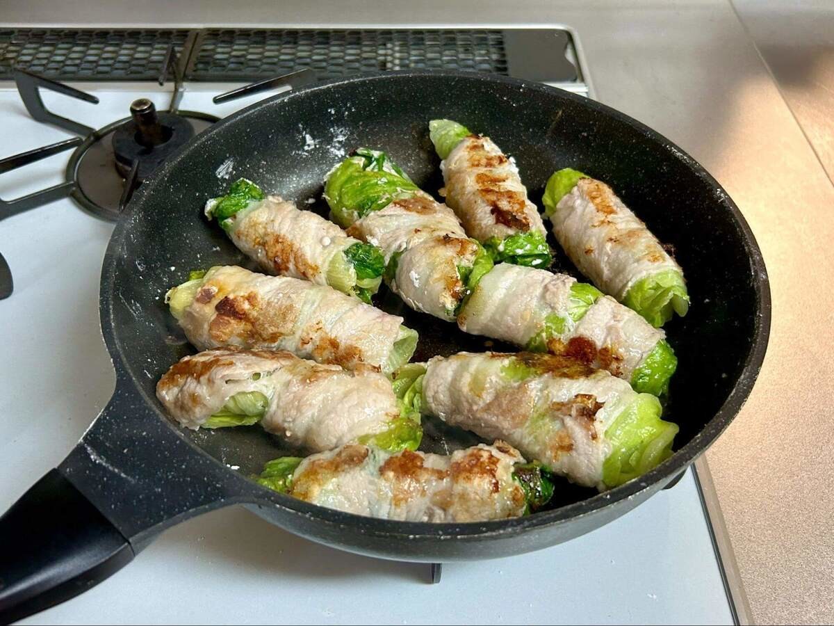 りこ⌇夫が沼る簡単おうちごはんさん「旨ダレ豚巻きレタス」