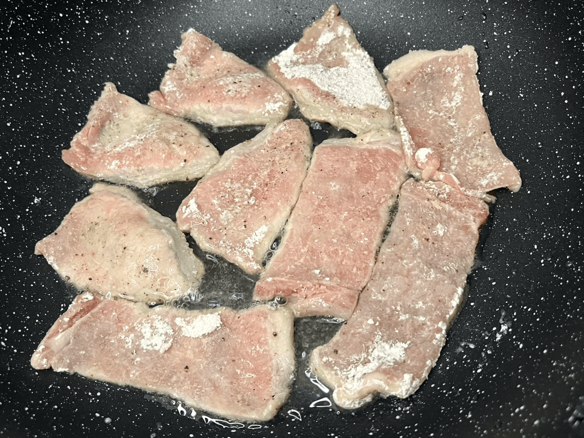 パパイズムさん「泣く子も黙るトンテキ」