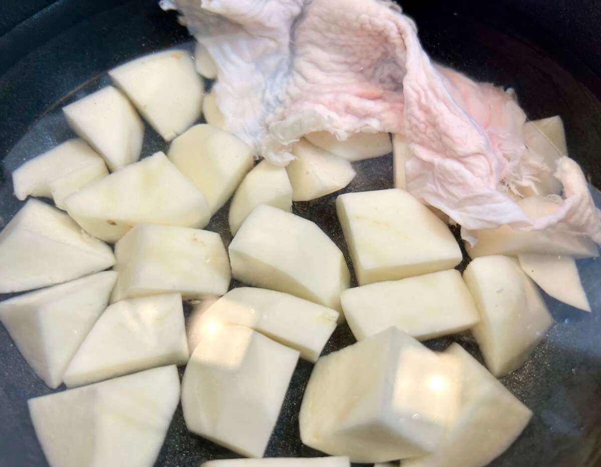 笠原将弘さん「鶏胸ソテー ポテトサラダ添え」のレシピ