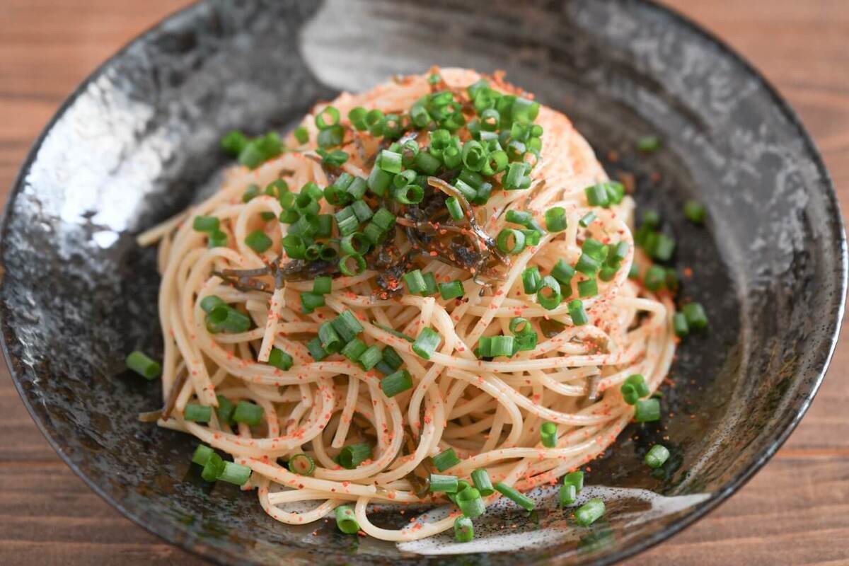 セブンプレミアム「レンジでうま塩こんぶパスタ」のレシピ