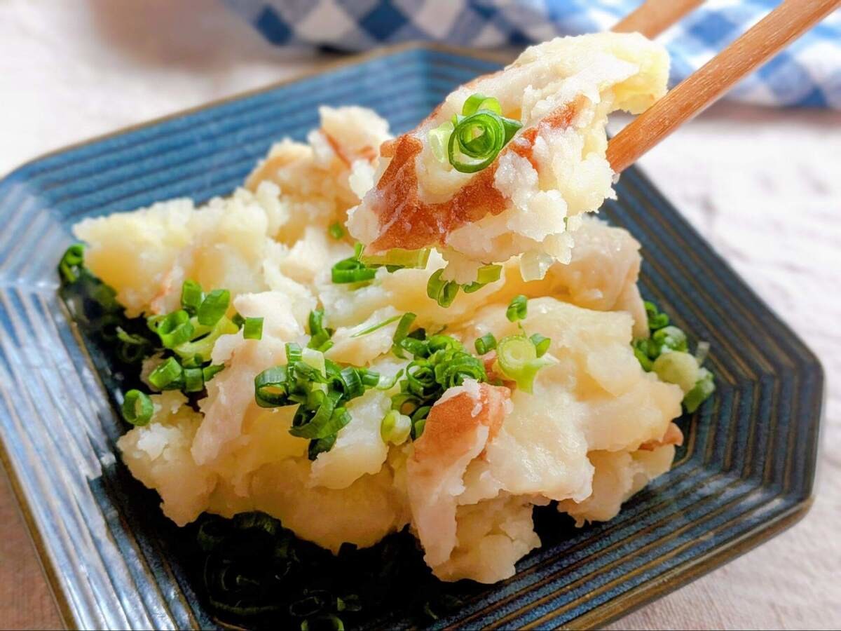 ジャガイモとちくわのバター煮