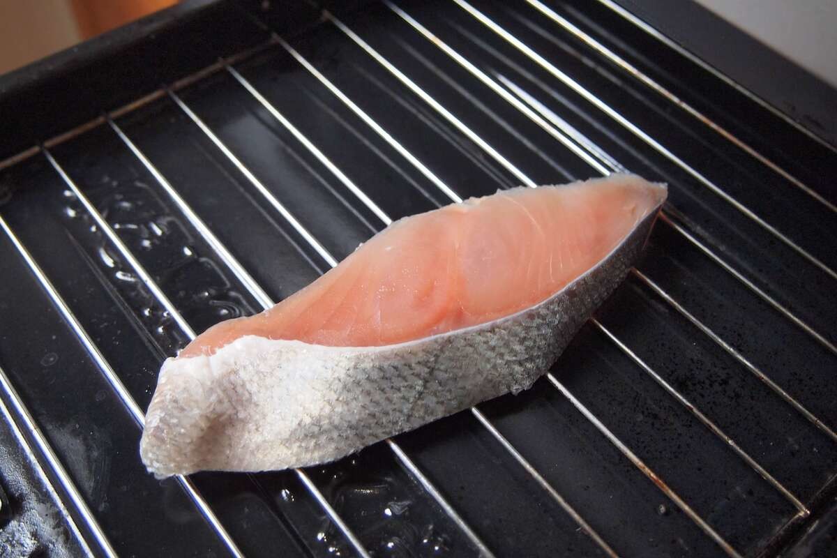 王子サーモン【公式】の「鮭の焼き方」
