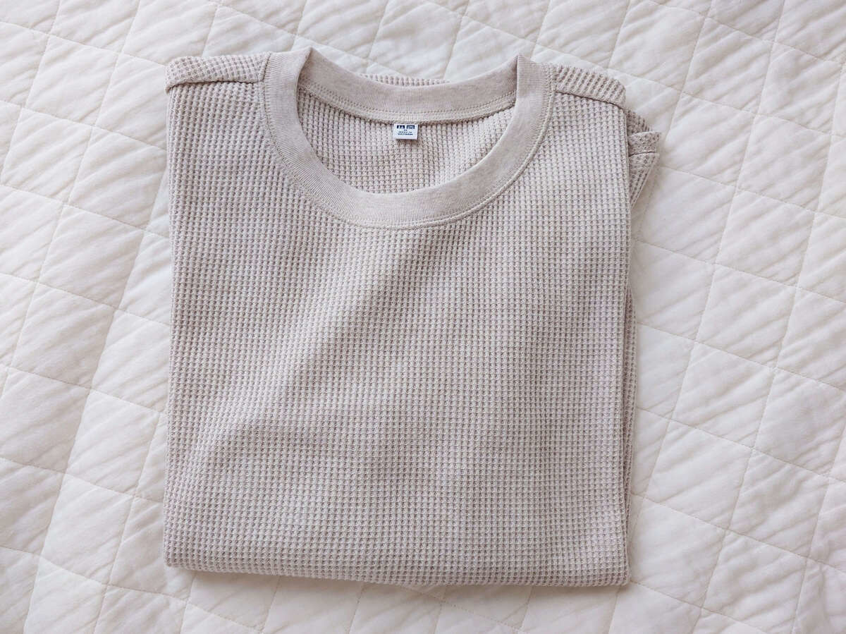 「ユニクロ冬服」カーディガン&シャツ