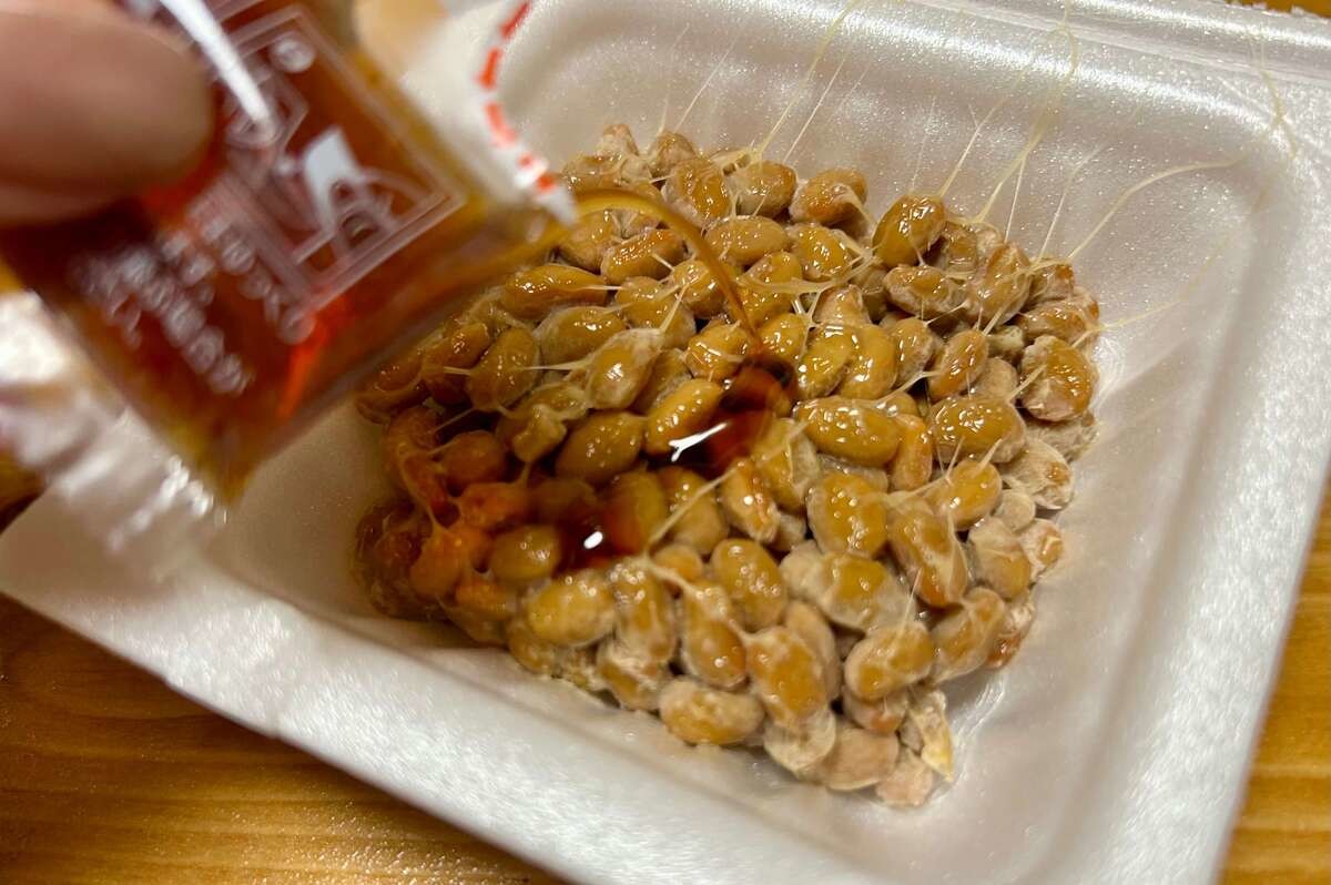 山本ゆりさん「レンチン納豆チャーハン」のレシピ