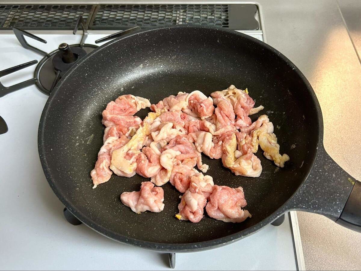 キッコーマン公式「豚たまキャベツの中華風炒め」のレシピ