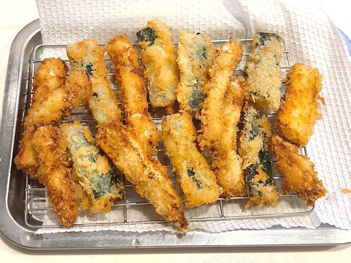 舘野鏡子さん「めかじきのスティックフライ」