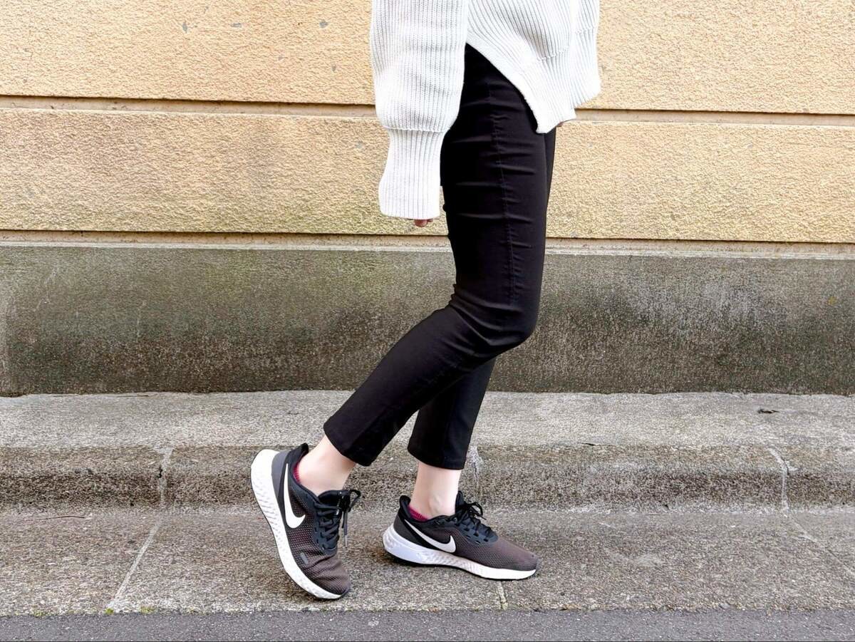 SLARINO（スラリノ）レギンスパンツ