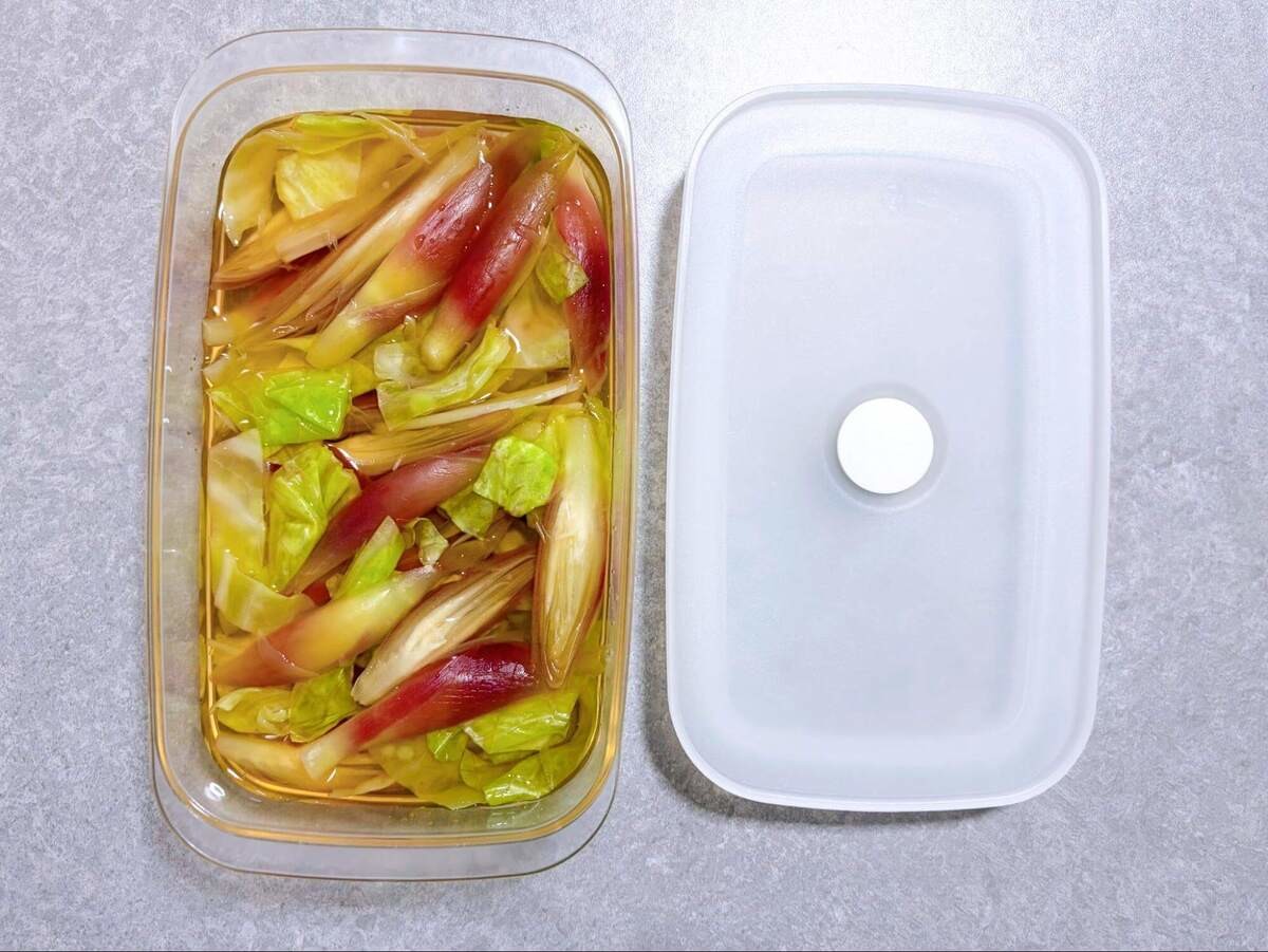 みょうがとキャベツの甘酢漬け