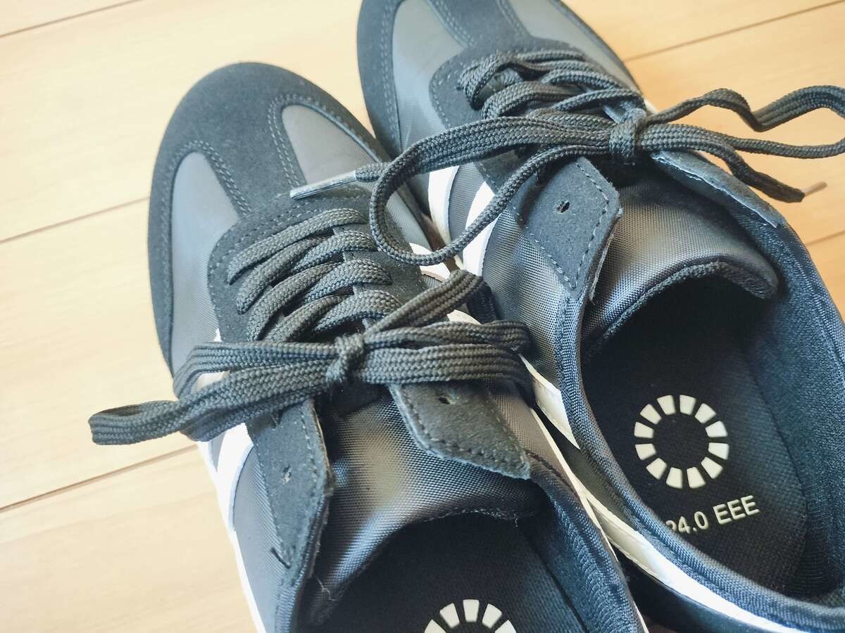 ワークマン新作「レトロスニーカー」